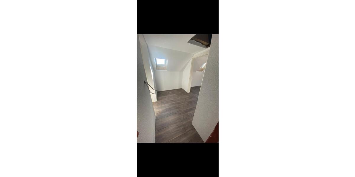 Einfamilienhaus Malchin - 9 Zimmer, 220 m&sup2;, 1.200&euro; | Angebot:24828165