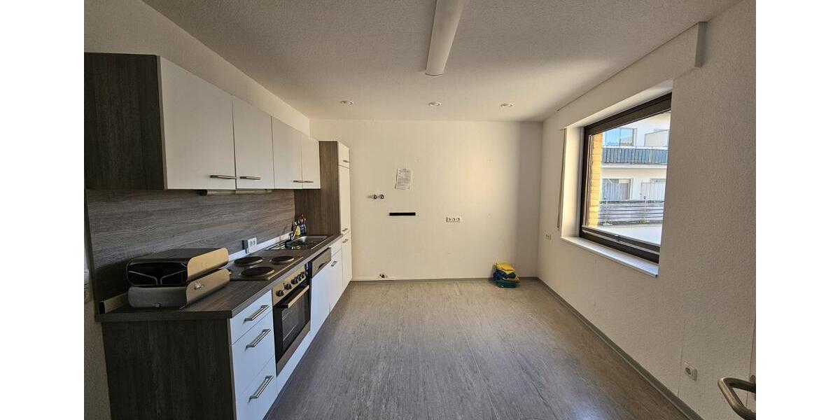 Gewerbeobjekt Bad Pyrmont - 2.100&euro; | Angebot:24020961