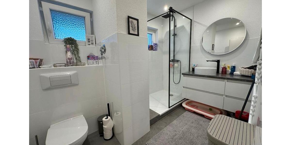 Etagenwohnung Grenzach-Wyhlen Wyhlen - 4 Zimmer, 92 m&sup2;, 1.300&euro; | Angebot:26448468