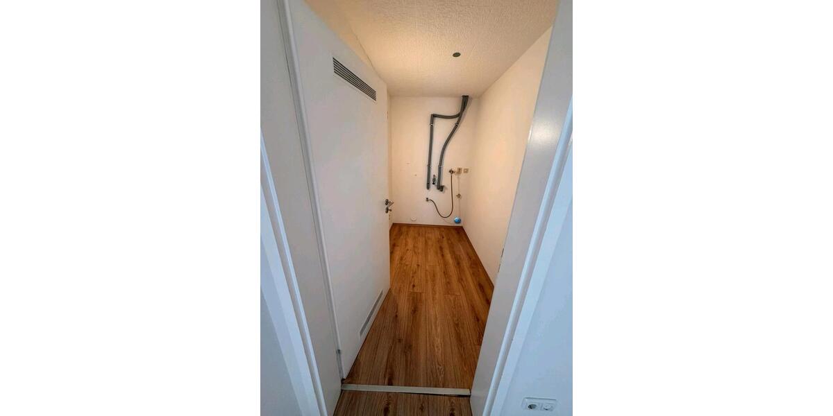 Dachgeschoßwohnung Wölfersheim - 3.5 Zimmer, 96 m&sup2;, 1.350&euro; | Angebot:26048547