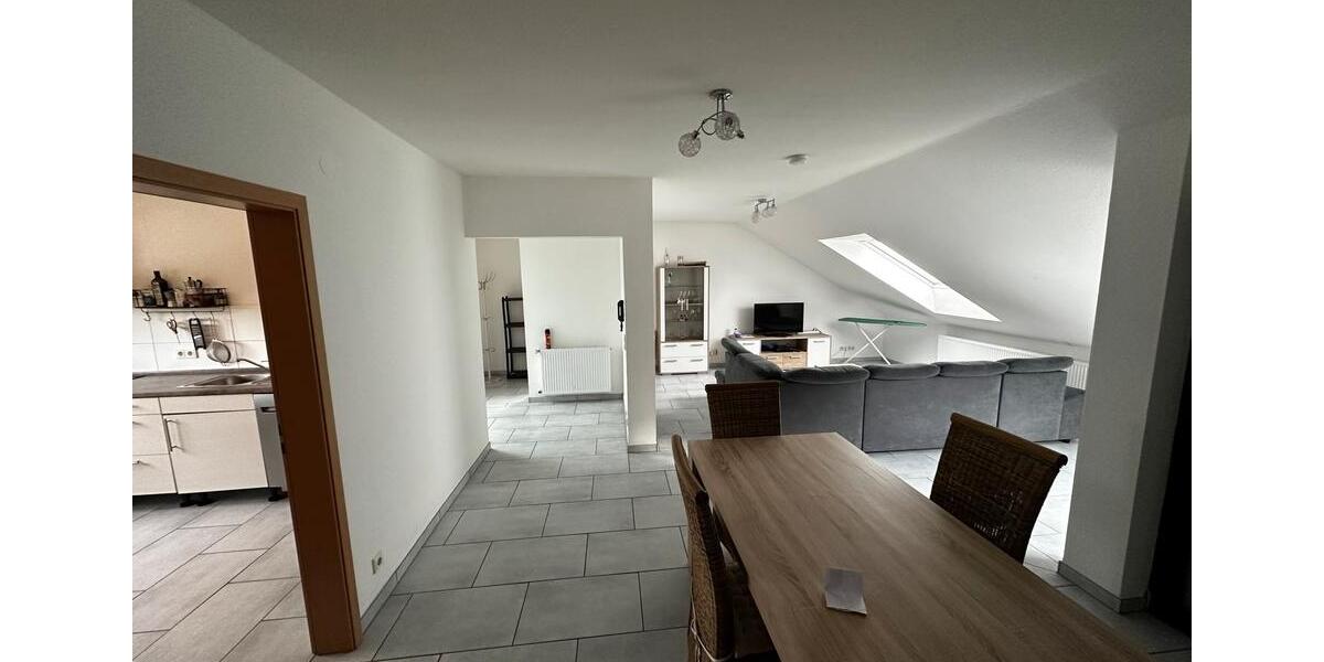 Dachgeschoßwohnung Queidersbach - 4 Zimmer, 116 m&sup2;, 1.220&euro; | Angebot:24655593