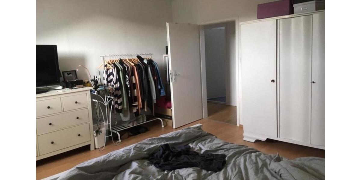 Dachgeschoßwohnung Wuppertal Elberfeld - 4 Zimmer, 90 m&sup2;, 690&euro; | Angebot:25136934