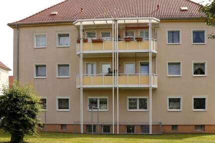 Wohnung zum Mieten in Weißenfels 466,70 € 71.8 m² 3 zimmer