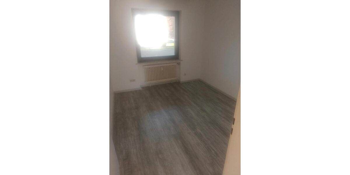 Hochparterre Schiffdorf - 3 Zimmer, 83 m&sup2;, 690&euro; | Angebot:26634937