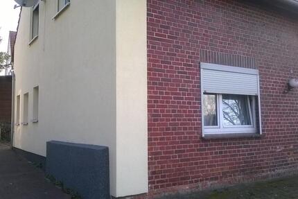 kleine 2 Zimmerwohnung mit eigenem Eingang im ersten OG in Silixen 2 zimmer