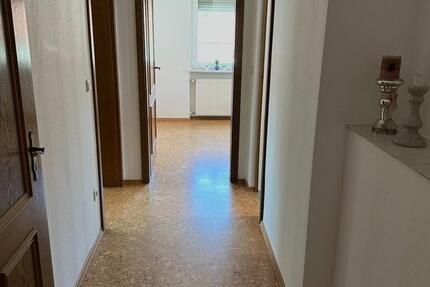 Wohnen auf Zeit Ochsenfurt - 3 Zimmer, 65 m&sup2;, 14&euro; | Angebot:25086345