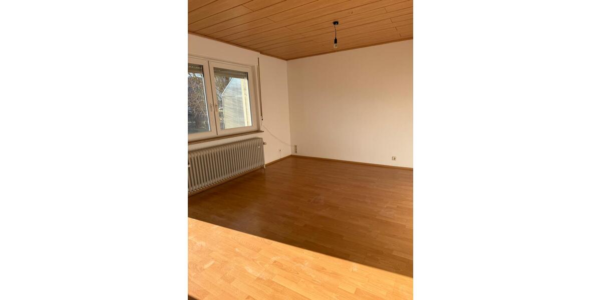 Erdgeschoßwohnung Rechberghausen - 3 Zimmer, 75 m&sup2;, 1.200&euro; | Angebot:24753999