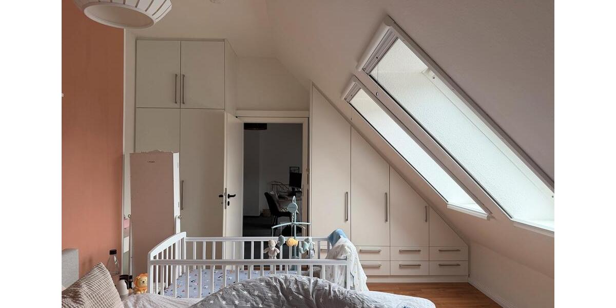 Maisonettenwohnung Pinneberg - 3 Zimmer, 93 m&sup2;, 1.300&euro; | Angebot:25163906