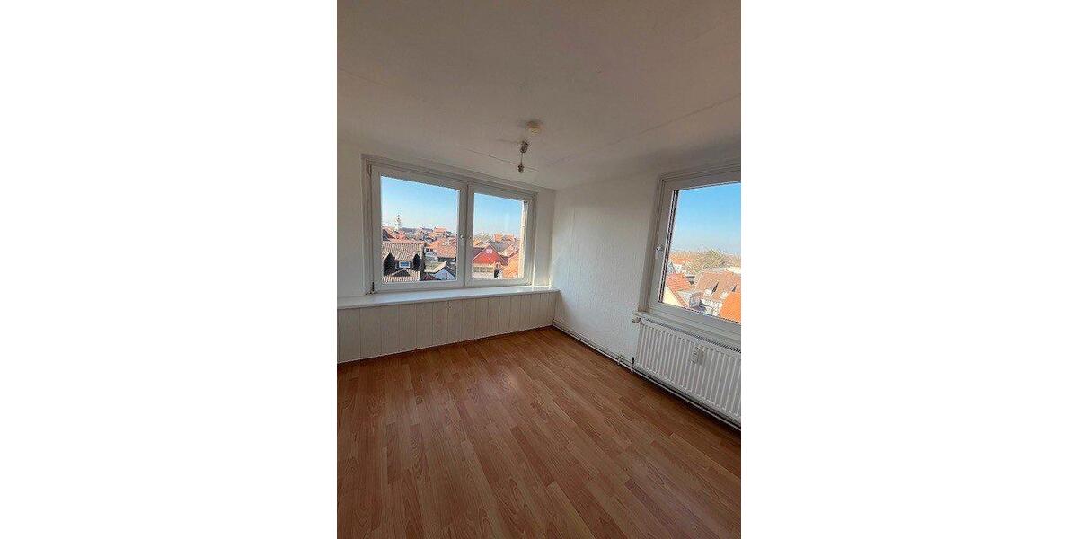 Etagenwohnung Wolfenbüttel - 3.5 Zimmer, 139 m&sup2;, 695&euro; | Angebot:26578305