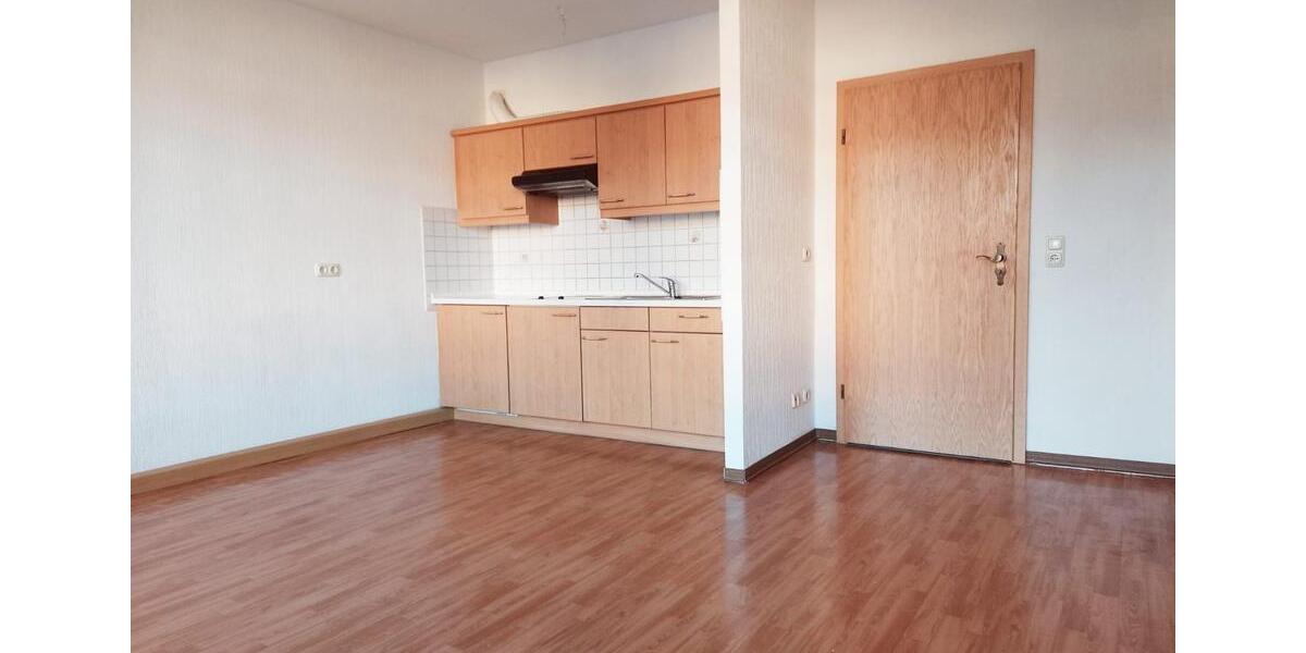 Etagenwohnung Werdau - 2 Zimmer, 40 m&sup2;, 220&euro; | Angebot:26618939