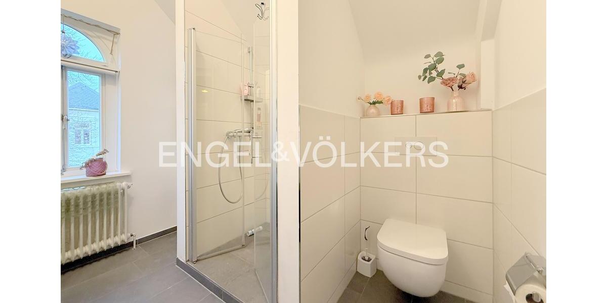 Etagenwohnung Varel - 4 Zimmer, 106 m&sup2;, 880&euro; | Angebot:24378588