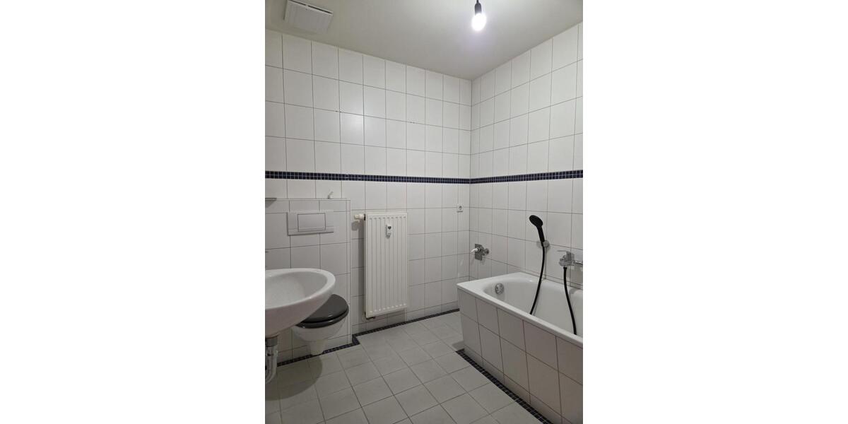 Dachgeschoßwohnung Meißen - 2 Zimmer, 47 m&sup2;, 330&euro; | Angebot:25977814