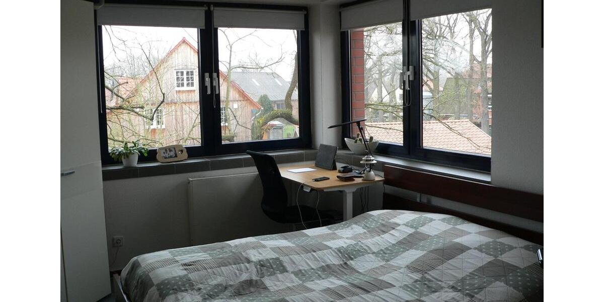 Etagenwohnung Uetze - 3 Zimmer, 102 m&sup2;, 1.070&euro; | Angebot:19138026