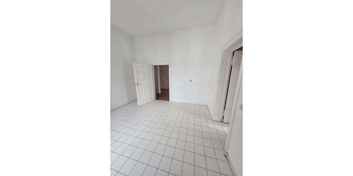 Etagenwohnung Frankfurt (Oder) Frankfurt - 4 Zimmer, 135 m&sup2;, 995&euro; | Angebot:25700933