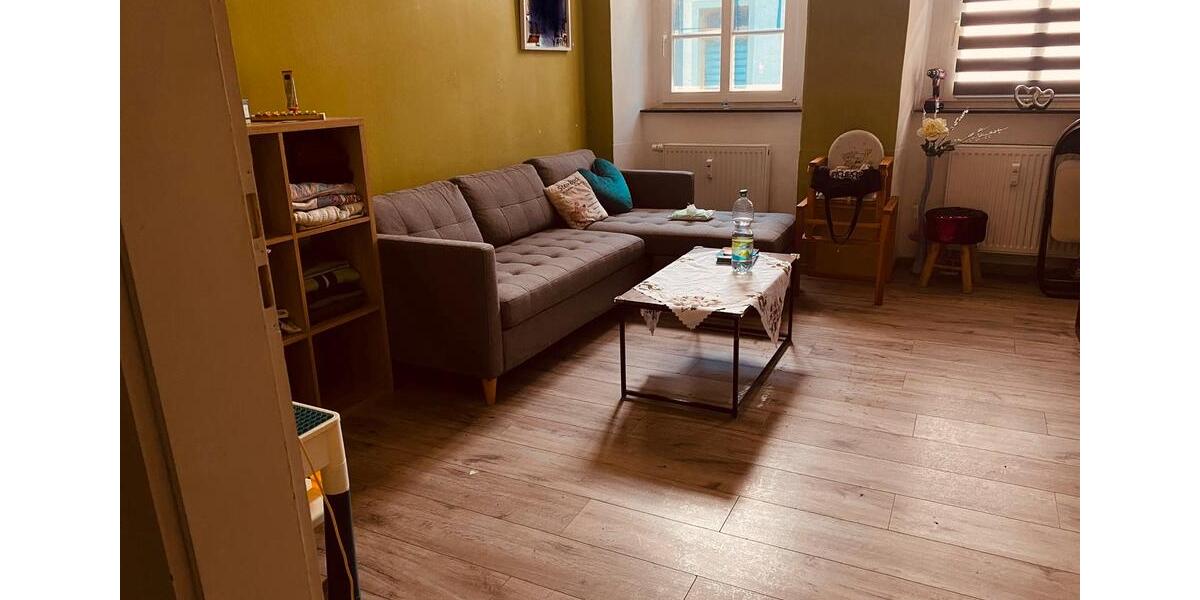 Etagenwohnung Eisenberg - 1 Zimmer, 60 m&sup2;, 350&euro; | Angebot:26134113