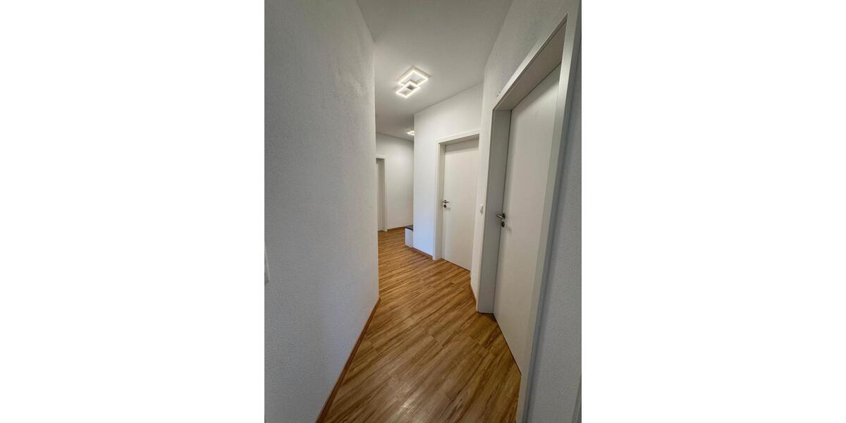 Erdgeschoßwohnung Frensdorf - 3 Zimmer, 90 m&sup2;, 750&euro; | Angebot:26340502
