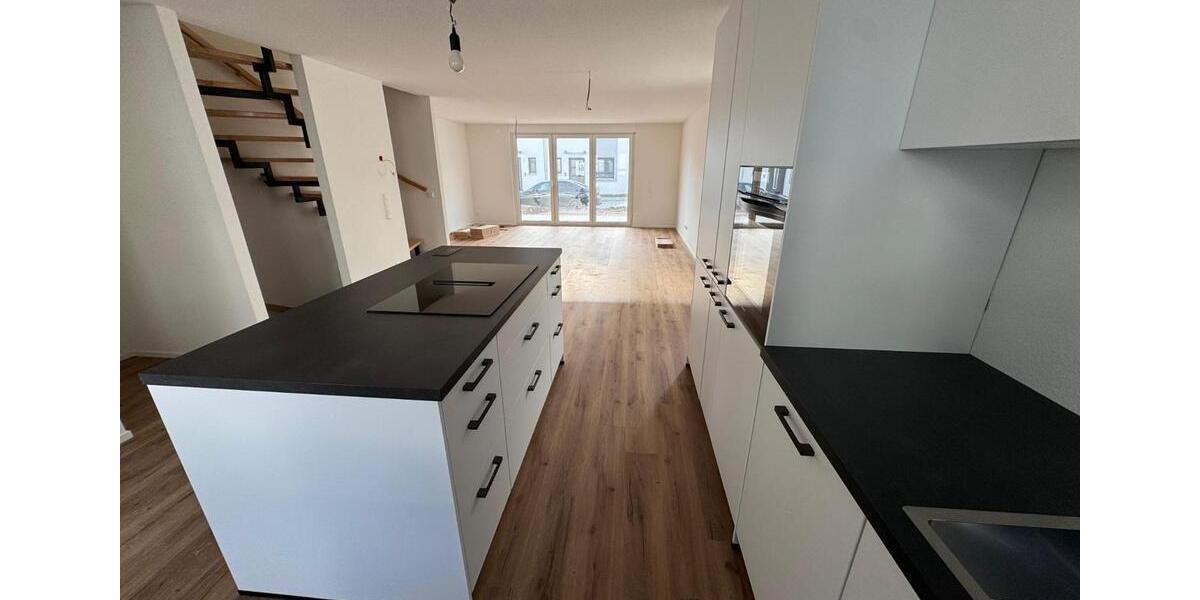 Doppelhaushälfte Rheinfelden (Baden) - 5 Zimmer, 135 m&sup2;, 2.200&euro; | Angebot:24690522