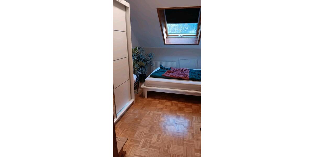 Dachgeschoßwohnung Calw - 3 Zimmer, 70 m&sup2;, 700&euro; | Angebot:26615329