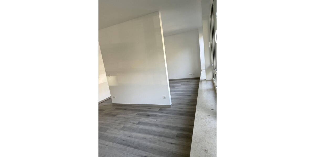Etagenwohnung Düsseldorf Oberkassel - 2 Zimmer, 72 m&sup2;, 1.051&euro; | Angebot:26329682