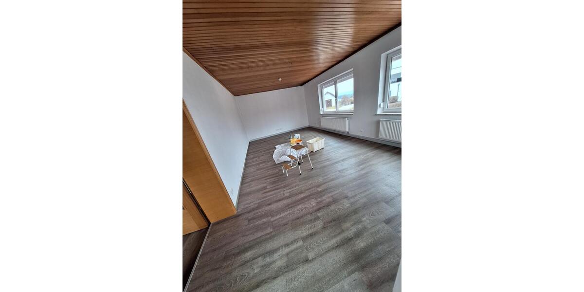 Etagenwohnung Eging am See - 4 Zimmer, 120 m&sup2;, 840&euro; | Angebot:25546052