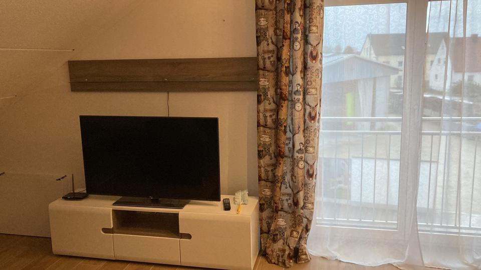 Dachgeschoßwohnung Ingolstadt Nordost - 1 Zimmer, 65 m&sup2;, 1.050&euro; | Angebot:26014448