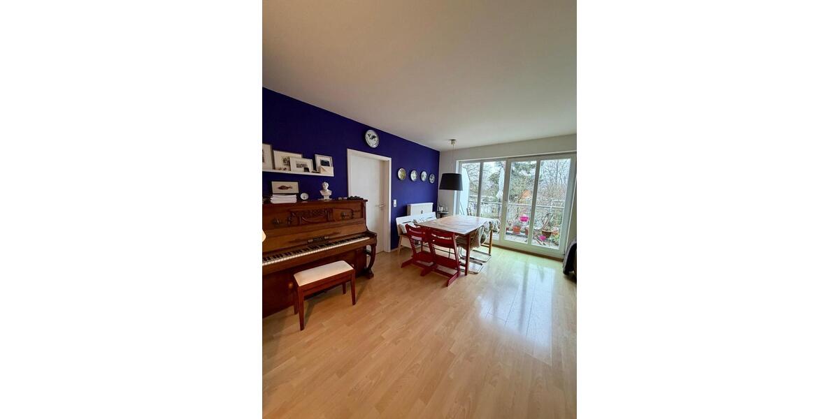 Etagenwohnung Saarbrücken Kieselhumes - 3 Zimmer, 89 m&sup2;, 979&euro; | Angebot:25382375