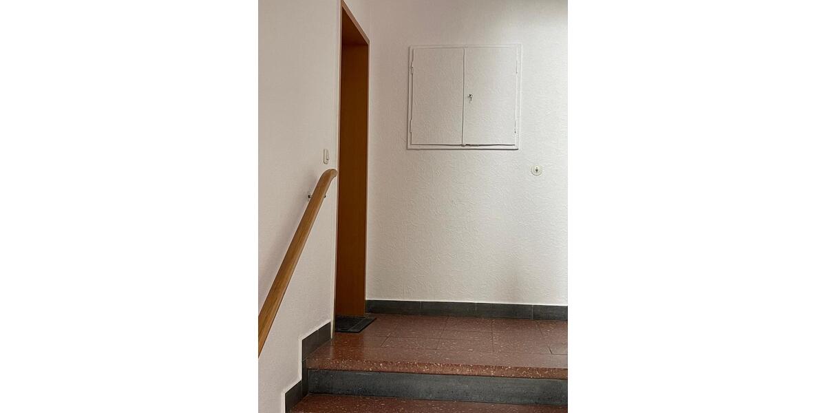 Sehr schöne Erdgeschosswohnung mit Balkon in zentrumsnaher Lage 3 zimmer
