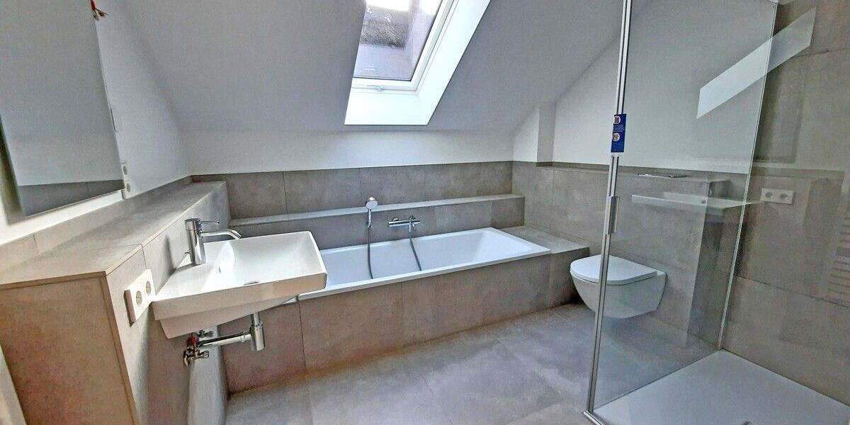 Doppelhaushälfte Hamburg Bergstedt - 4 Zimmer, 189 m&sup2;, 2.750&euro; | Angebot:25700459