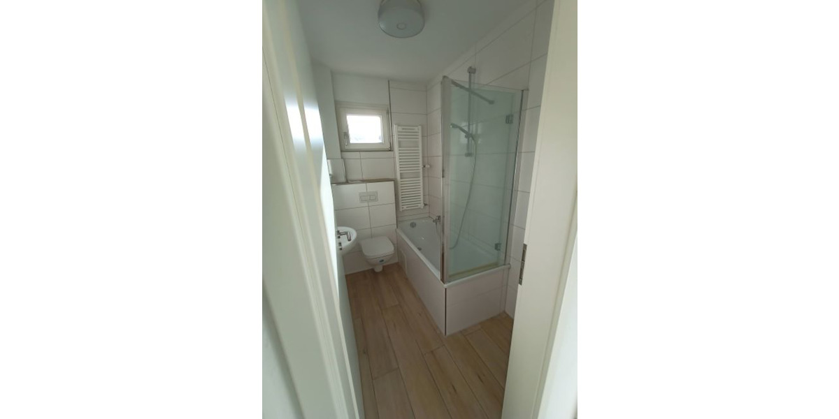 Dachgeschoßwohnung Duisburg - 2 Zimmer, 54 m&sup2;, 470&euro; | Angebot:25232944