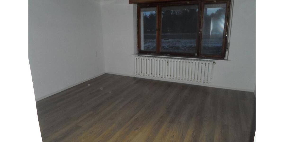 Erdgeschoßwohnung Doberlug-Kirchhain Kirchhain - 3 Zimmer, 95 m&sup2;, 520&euro; | Angebot:22970904