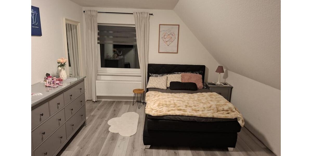 Dachgeschoßwohnung Barlt - 3 Zimmer, 80 m&sup2;, 1.150&euro; | Angebot:24764032