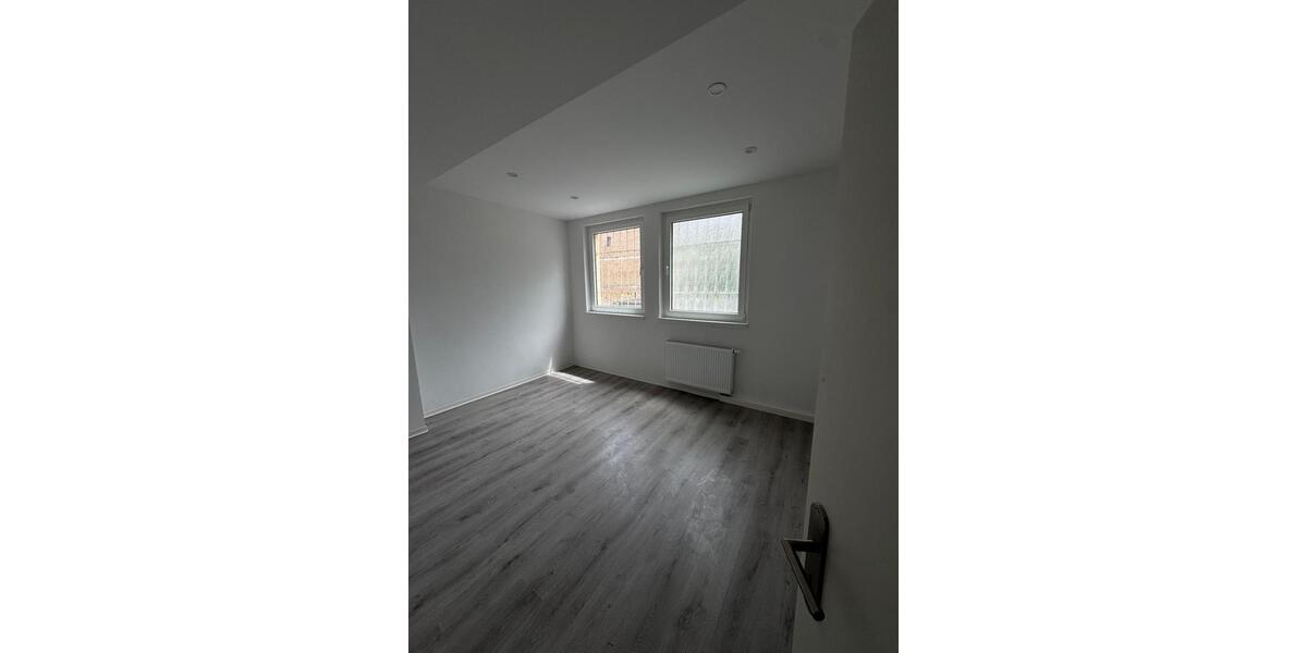 Erdgeschoßwohnung Pirmasens - 1.5 Zimmer, 60 m&sup2;, 400&euro; | Angebot:25891834
