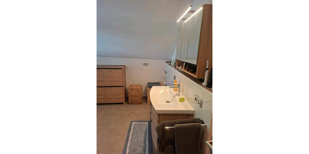 Dachgeschoßwohnung Windorf - 2 Zimmer, 86 m&sup2;, 800&euro; | Angebot:26413608