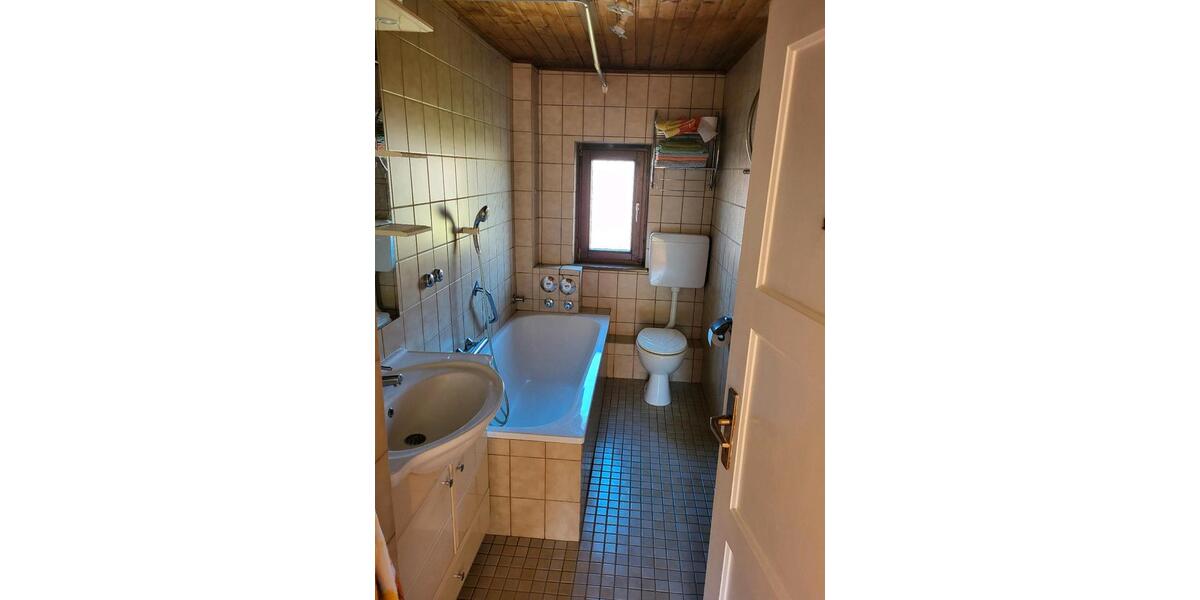 Etagenwohnung Hausach - 3 Zimmer, 65 m&sup2;, 780&euro; | Angebot:26692444