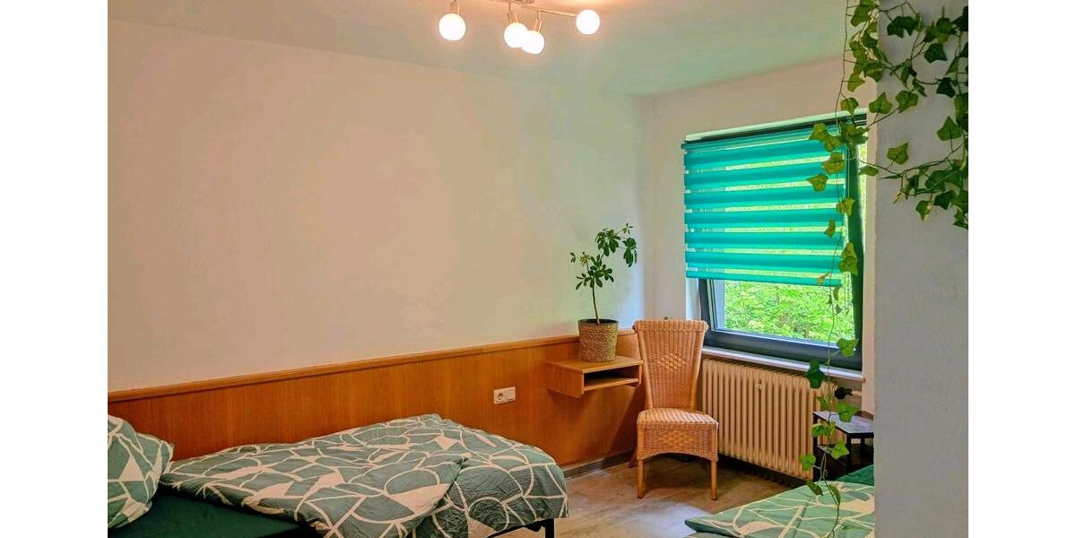 Wohnen auf Zeit Villmar - 7 Zimmer, 200 m&sup2;, 17&euro; | Angebot:26684328
