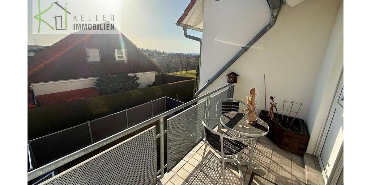 Etagenwohnung Werdau - 3 Zimmer, 78 m&sup2;, 585&euro; | Angebot:26327476