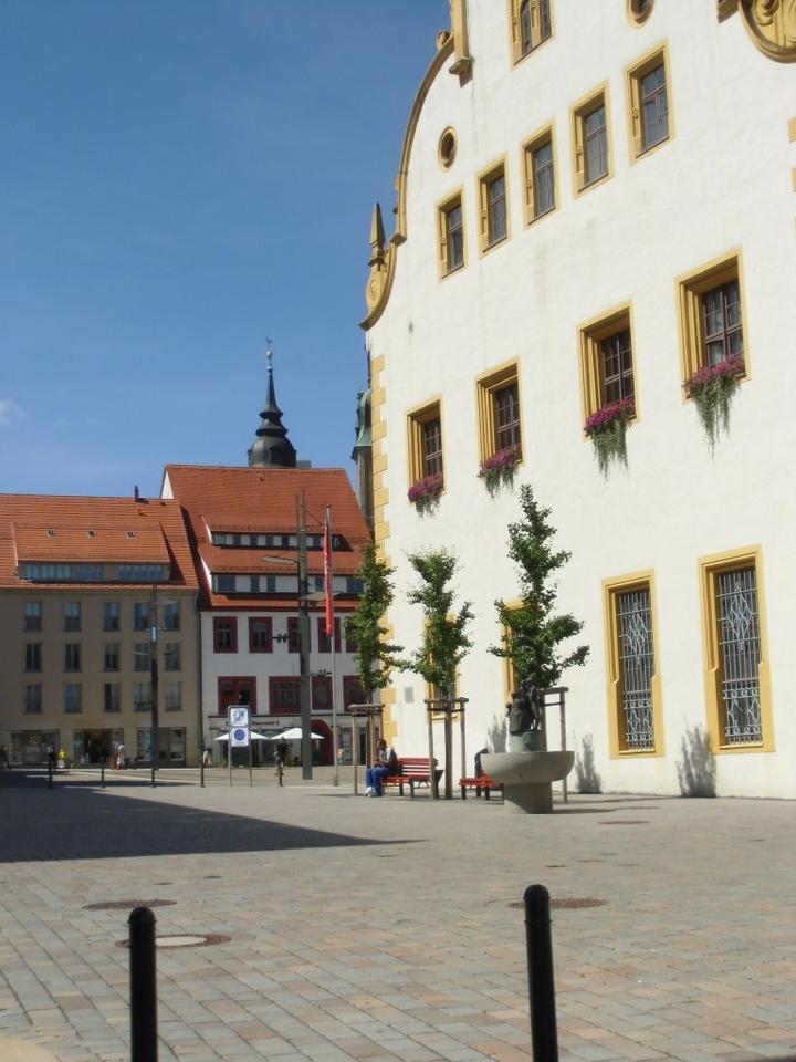 Gestatten: Ihre neue Geschäftsadresse!
