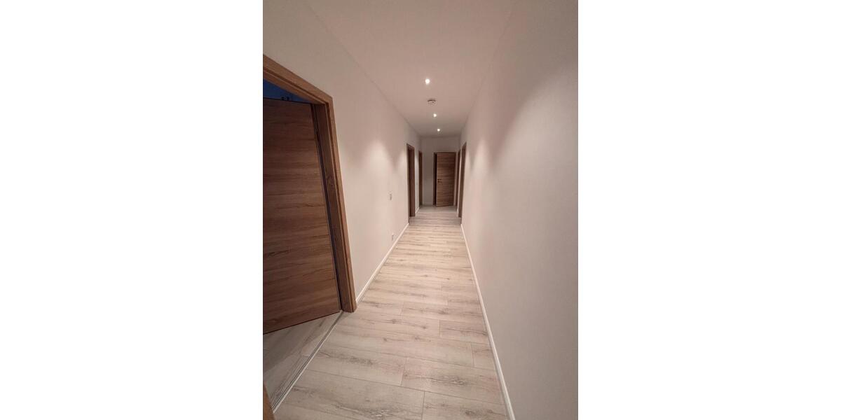 Etagenwohnung Zschopau - 4 Zimmer, 95 m&sup2;, 997&euro; | Angebot:24685304