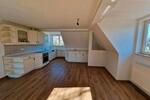 Dachgeschoßwohnung Schleusingen - 2.5 Zimmer, 72 m&sup2;, 630&euro; | Angebot:26112911