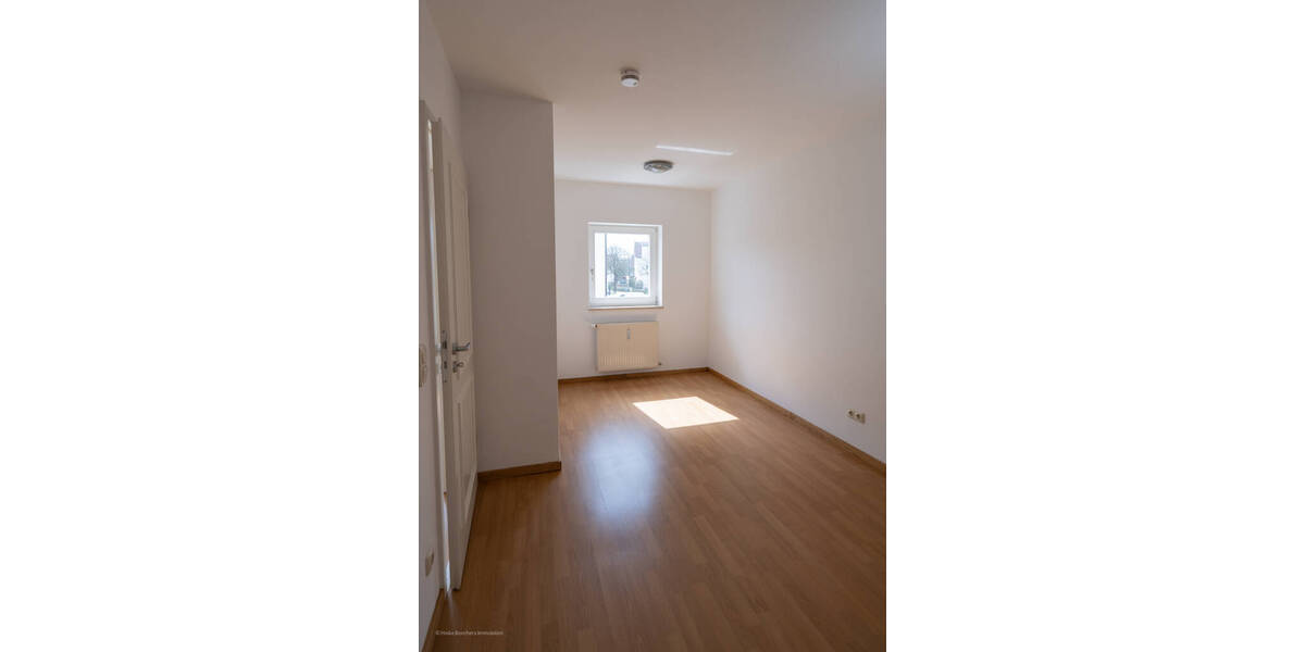Etagenwohnung Unterhaching - 2 Zimmer, 48 m&sup2;, 960&euro; | Angebot:26642856