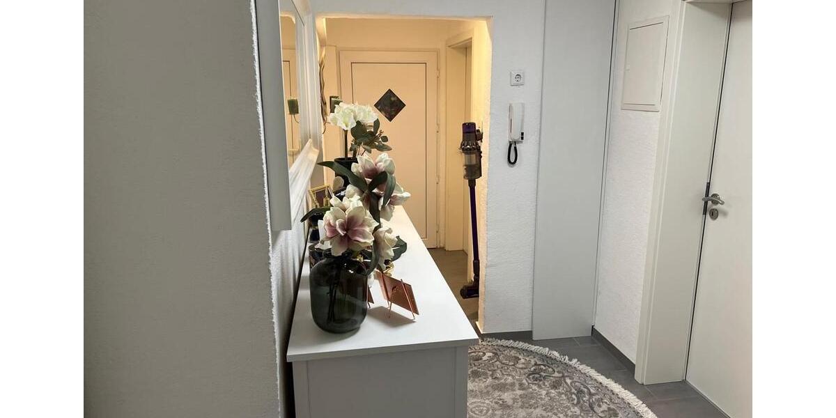 Dachgeschoßwohnung Mannheim Käfertal - 3 Zimmer, 75 m&sup2;, 1.350&euro; | Angebot:26550366