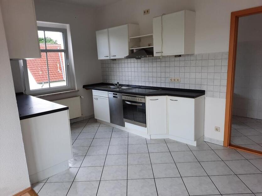 Helle 2-Raum-Wohnung 65 m² im san. Altbau zu vermieten zimmer