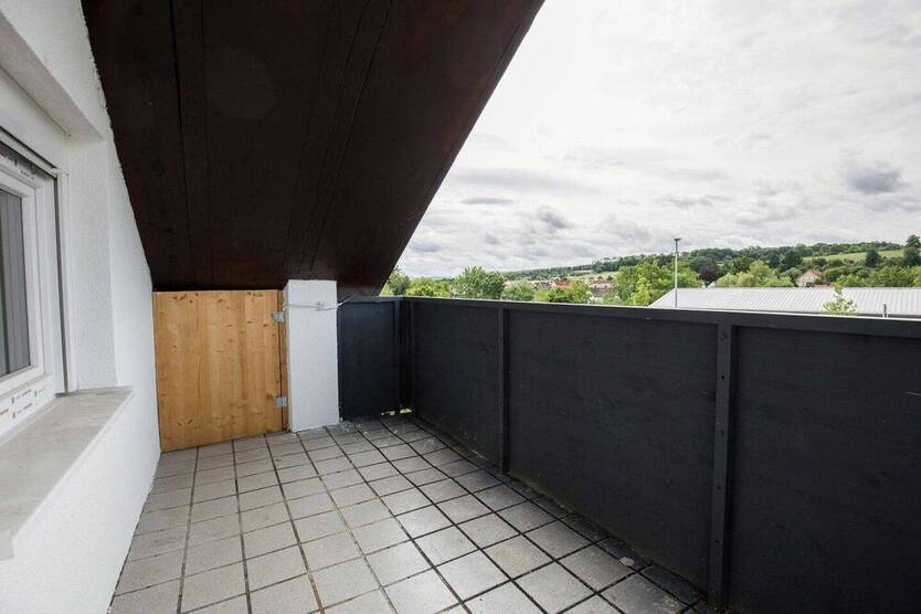 Helle 2-Zimmer-Wohnung mit Balkon über den Dächern Göppingens - sofort bezugsfrei!