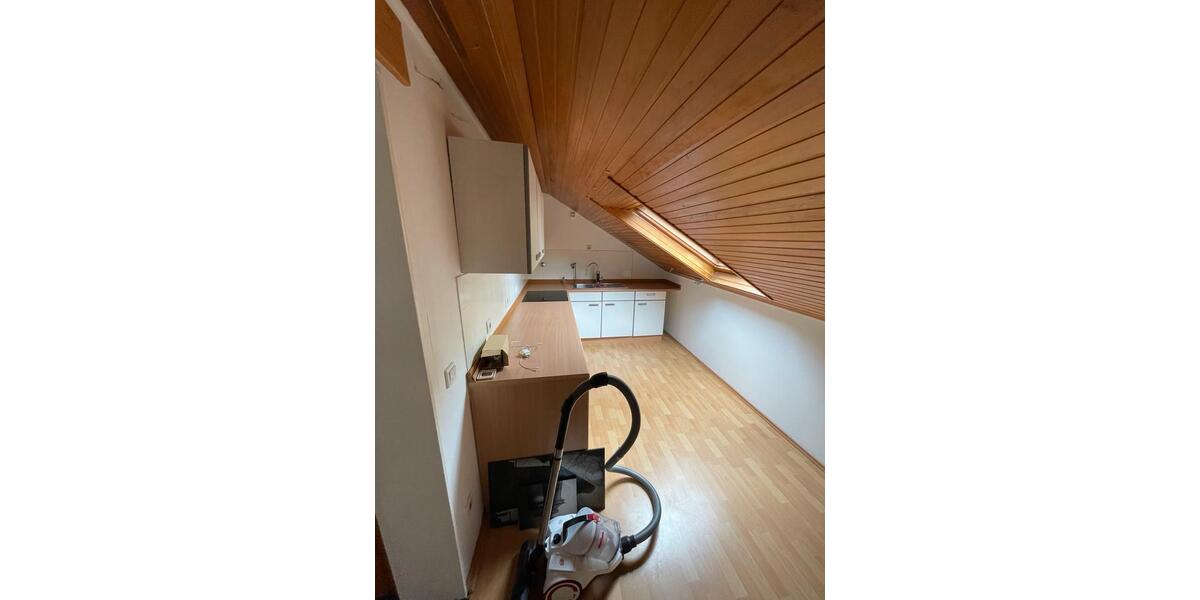 Dachgeschoßwohnung Wuppertal Gemarkung Elberfeld - 2 Zimmer, 62 m&sup2;, 600&euro; | Angebot:26564656