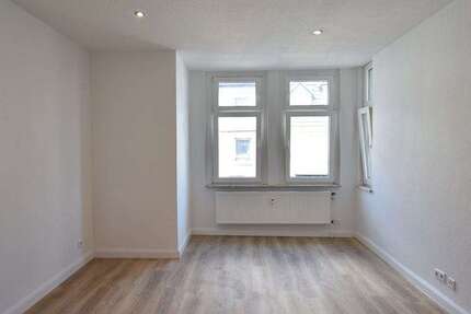 Wohnung zum Mieten in Essen 380 € 25.86 m² 1 zimmer