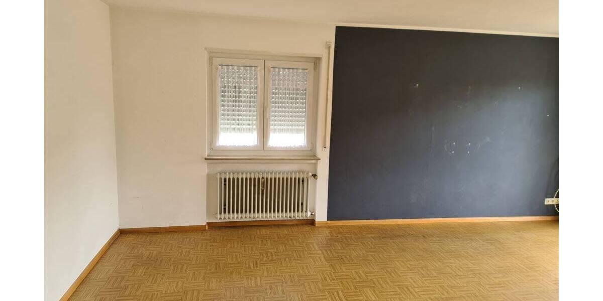 Etagenwohnung Ebringen - 4 Zimmer, 110 m&sup2;, 1.420&euro; | Angebot:26330161