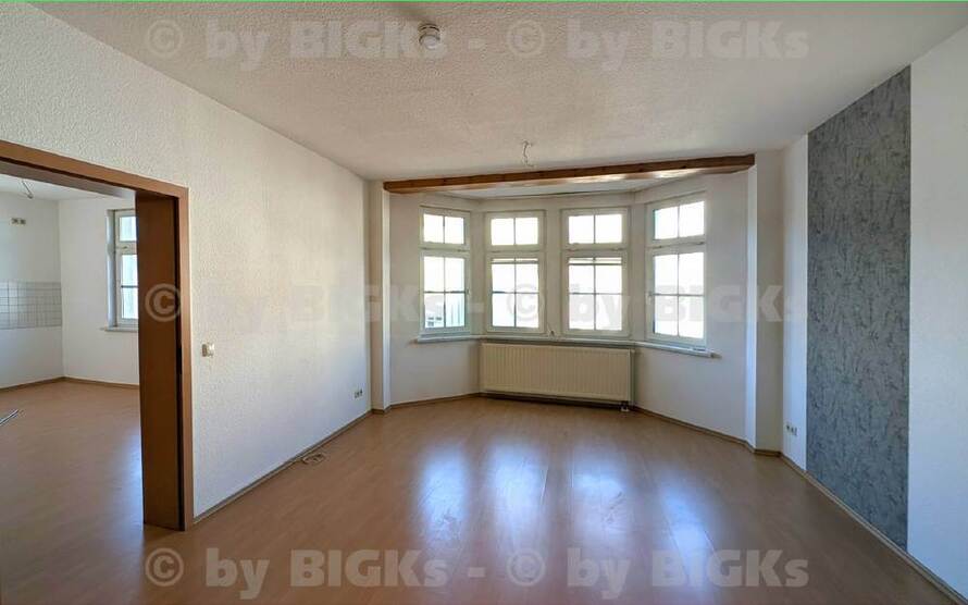 BIGKs - Suhl Mitte: 2 RaumWohnung mit sep.Küche, Bad mit Wanne+Dusche (-;)