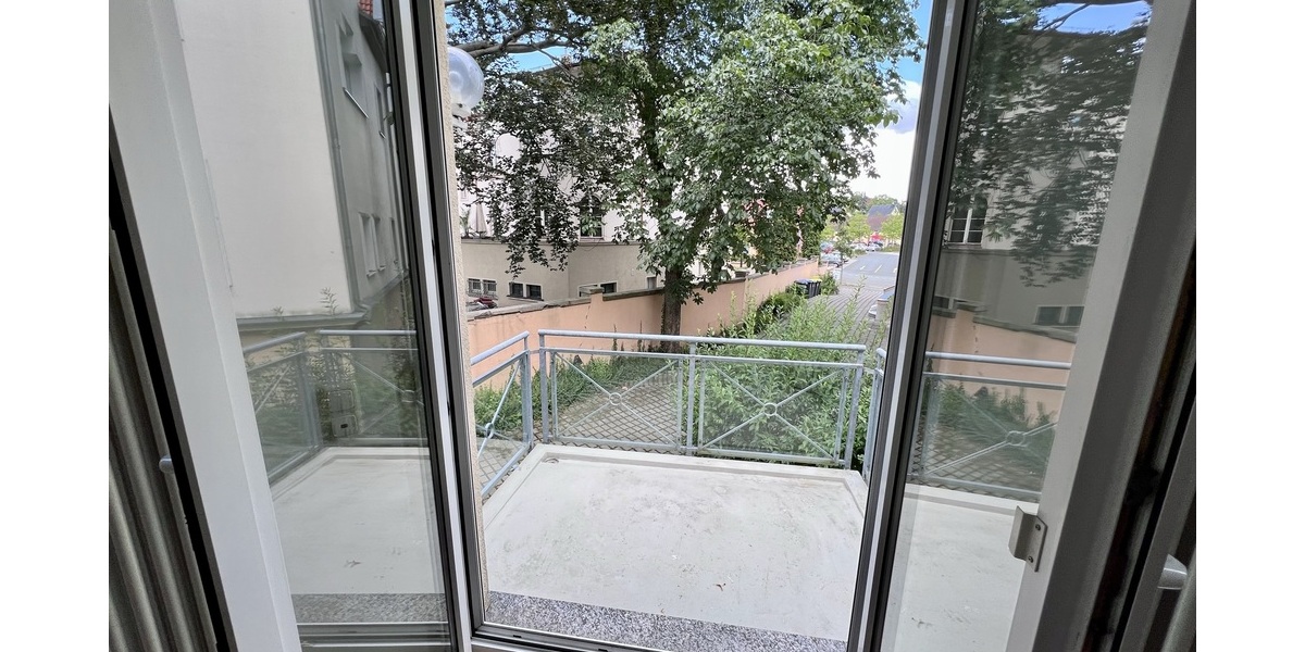 Idyllisch wohnen! 3-Raum Wohnung mit Einbauküche, Wanne und Süd-Balkon. - Etagenwohnung Gera Alt-Bieblach | Angebot:27022991