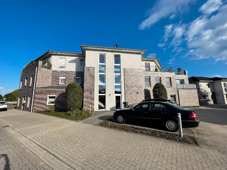 Neuwertige Wohnung in Randkanallage von Warsingsfehn 2 zimmer