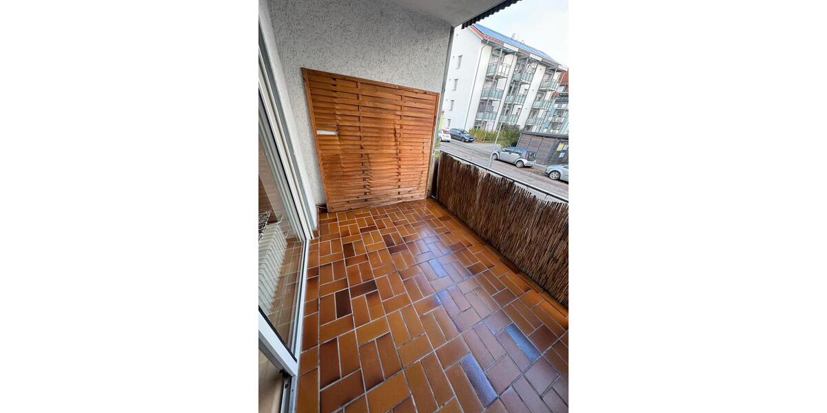 Etagenwohnung Gießen - 5 Zimmer, 96 m&sup2;, 1.000&euro; | Angebot:25054320